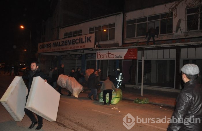 Bursa'da İnegöl mobilya sanayinde büyük yangın 