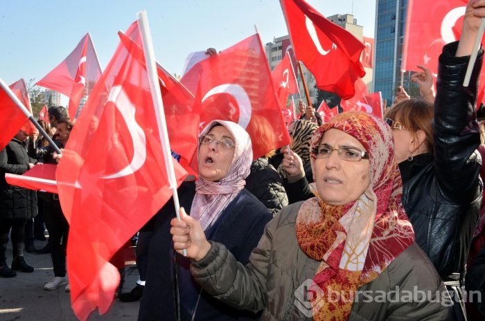 Adana'da teröre karşı 20 bin kişi yürüdü