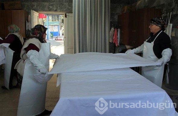 Mesleklerini duyan 2 adım geri gidiyor
