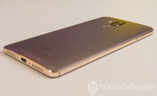 Merakla beklenen o telefon satışa sunuldu
