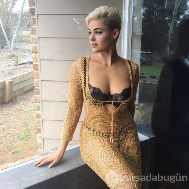 Moda dünyası onu konuşuyor