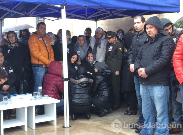 Bursalı Şehit Binbaşı Bülent Albayrak'ı binler uğurladı