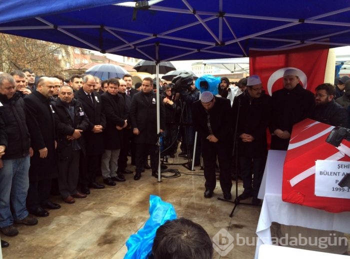 Bursalı Şehit Binbaşı Bülent Albayrak'ı binler uğurladı