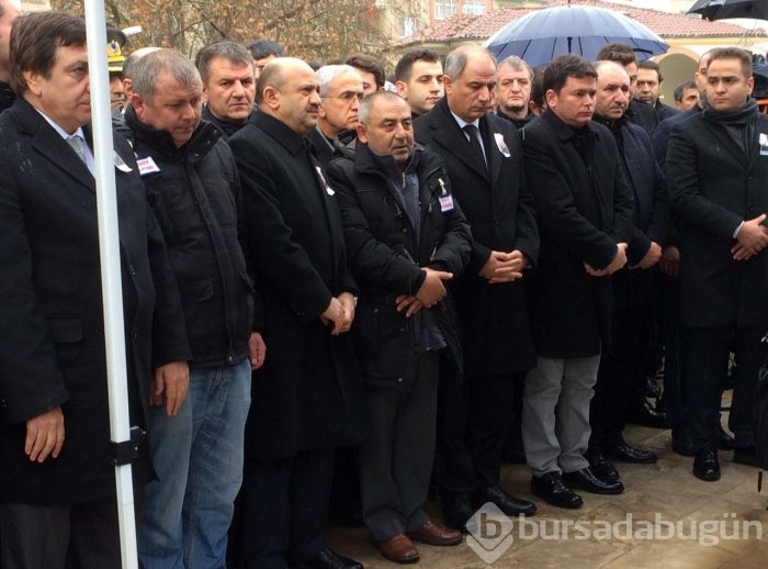 Bursalı Şehit Binbaşı Bülent Albayrak'ı binler uğurladı