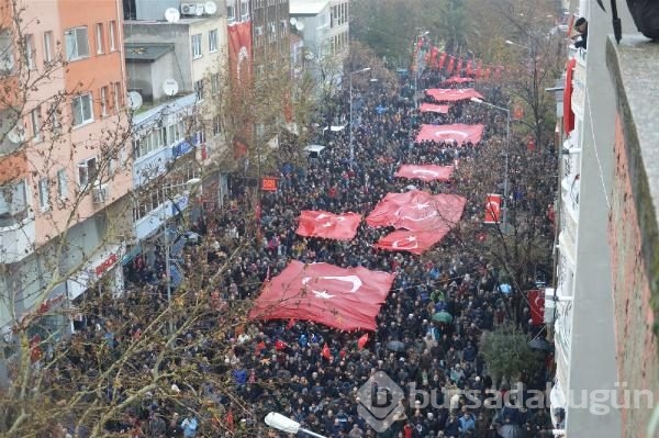 Bursalı Şehit Binbaşı Bülent Albayrak'ı binler uğurladı