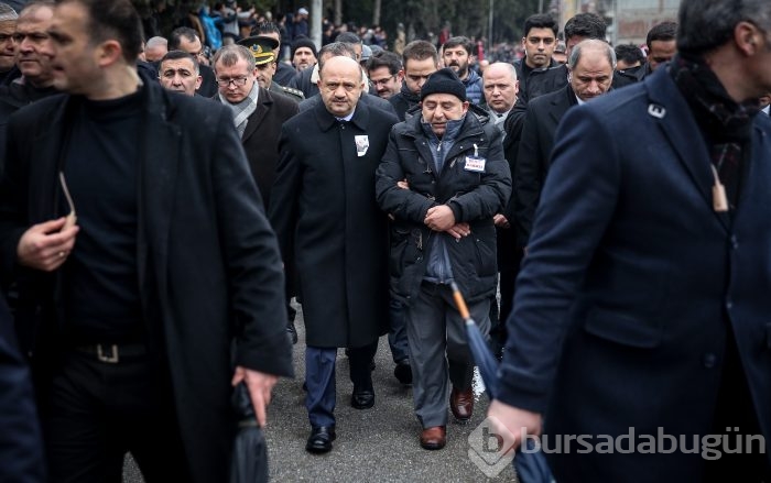 Bursalı Şehit Binbaşı Bülent Albayrak'ı binler uğurladı