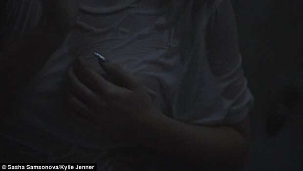 Kylie Jenner'ın üstsüz görüntüleri sızdırıldı