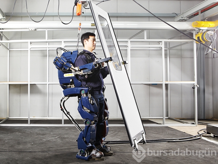 Sizin yerinize yürüyen giyilebilir robot