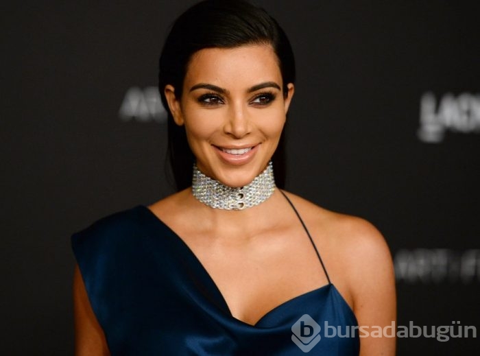 Kim Kardashian Noel kutlamasında