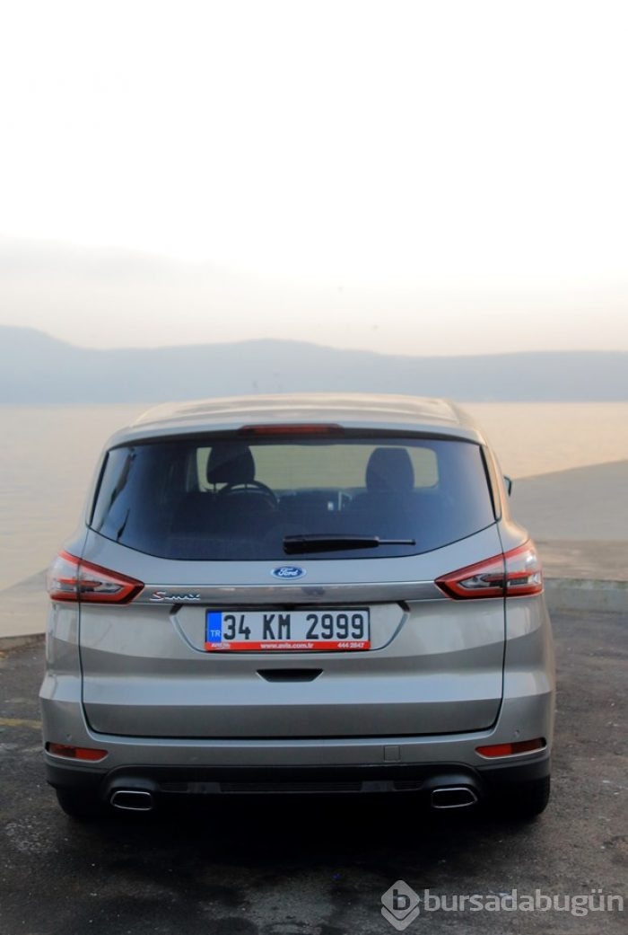 Yeni Ford S-Max gerçek bir aile otomobili