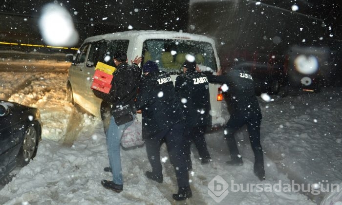 Bursa'da TIR kaydı yol ulaşıma kapandı