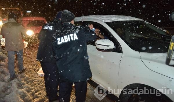Bursa'da TIR kaydı yol ulaşıma kapandı