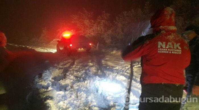 Bursa'da kar yağışı etkisini sürdürüyor