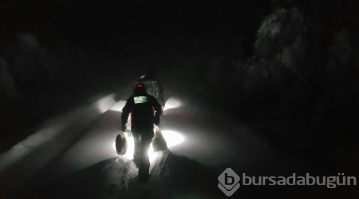 Bursa'da kar yağışı etkisini sürdürüyor