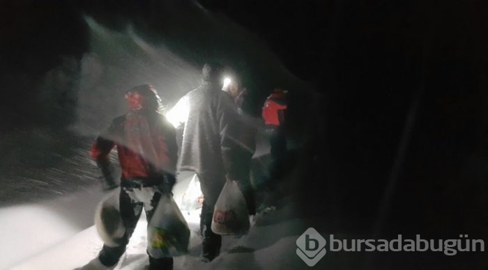 Bursa'da kar yağışı etkisini sürdürüyor