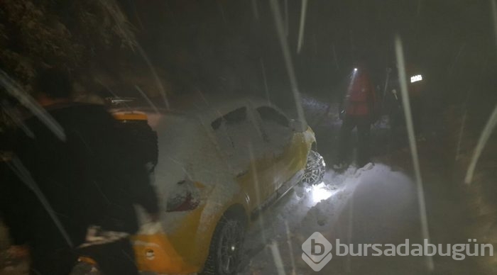 Bursa'da kar yağışı etkisini sürdürüyor