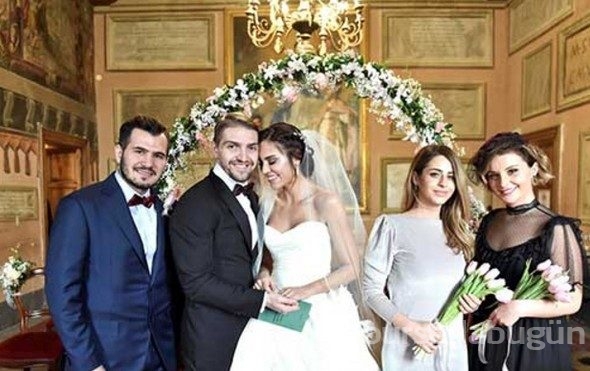 Ünlü çift Roma'da evlendi