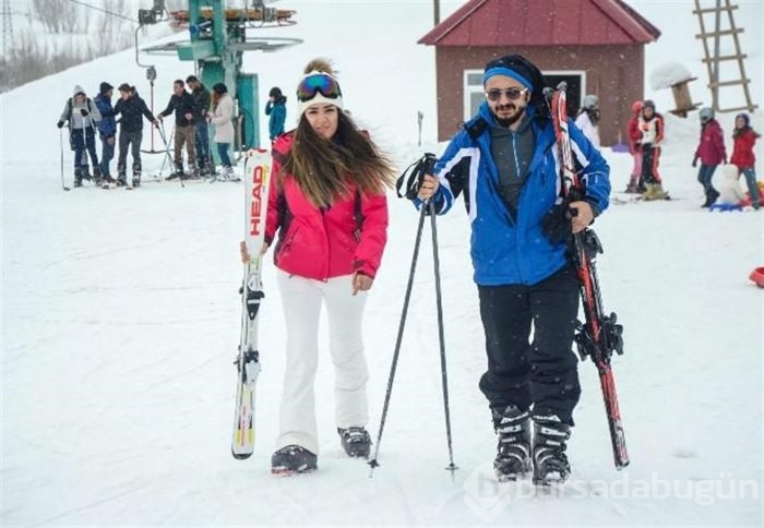 Kış turizminin yeni merkezi tatilcilerin akınına uğradı