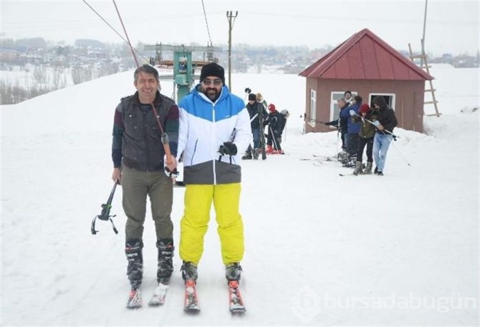 Kış turizminin yeni merkezi tatilcilerin akınına uğradı