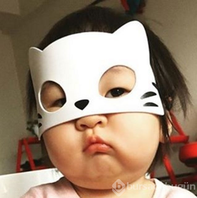 Asyalı minikler Instagram'ı fethetti