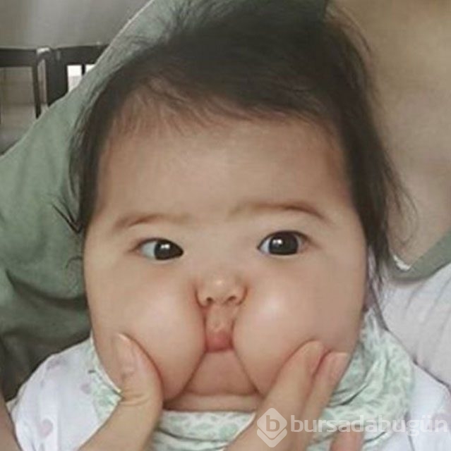 Asyalı minikler Instagram'ı fethetti