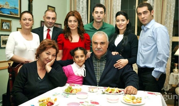 Televizyon tarihine damga vuran 14 dizi