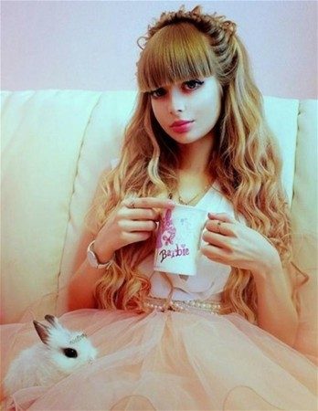 İnsan Barbie'nin şaşırtan yaşamı