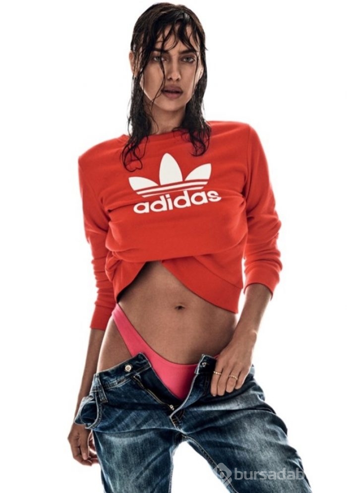 Irina Shayk Vogue için sörfçü oldu