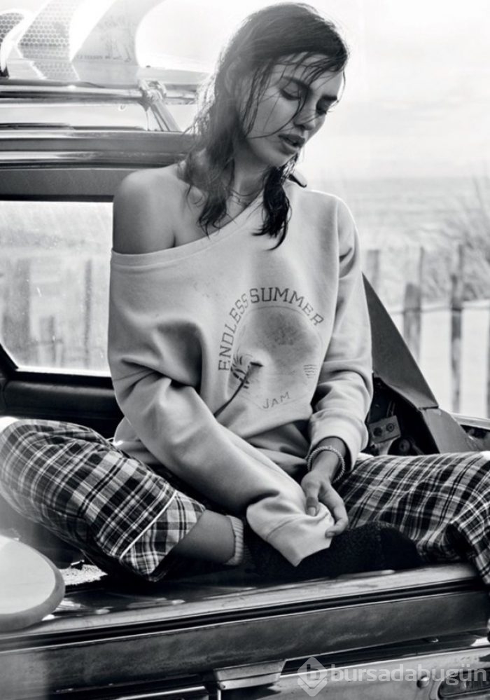 Irina Shayk Vogue için sörfçü oldu