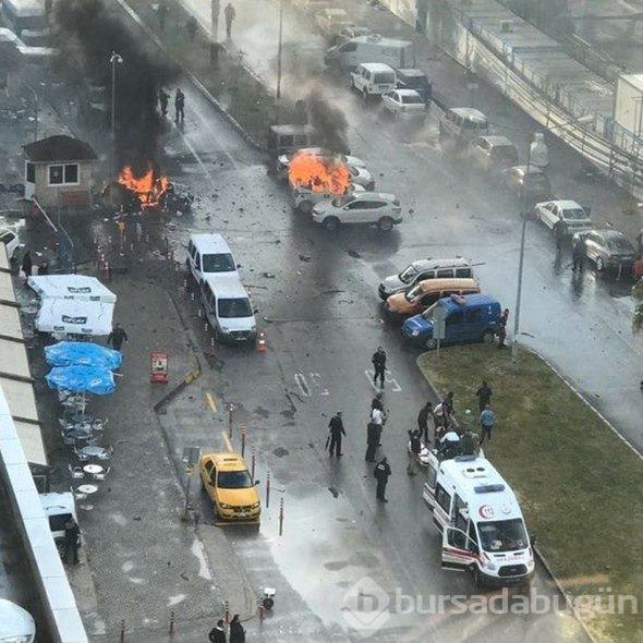 İzmir'de adliye önünde patlama