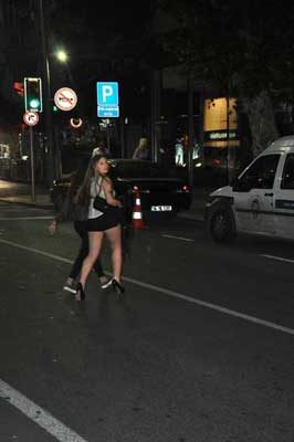 Yasemin Erbil'den cüretkar poz