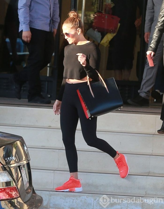 Jennifer Lopez eski dostuna sahip çıktı