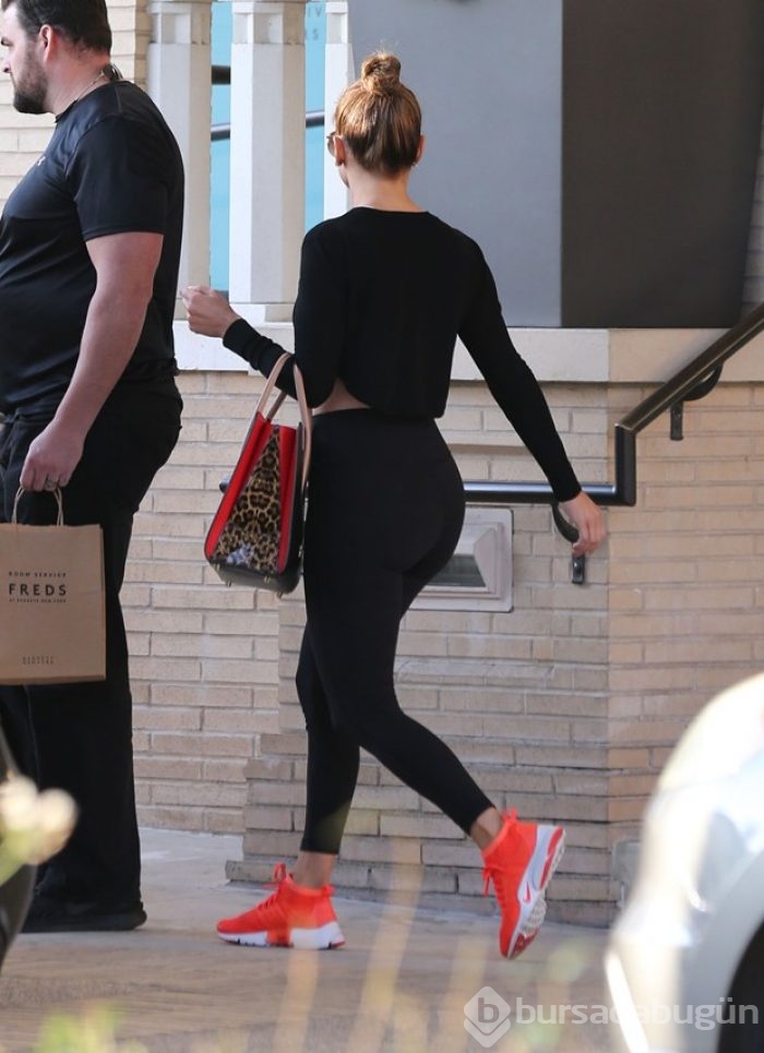 Jennifer Lopez eski dostuna sahip çıktı