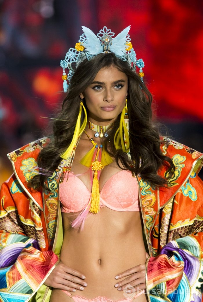 Sosyal Medya'da en çok aratılan 5 Victoria's Secret meleği