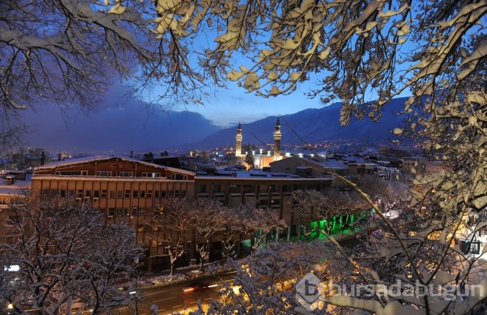 Bursa'da kartpostallık kar manzaraları