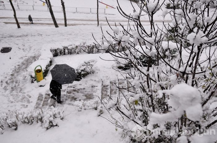 Bursa'da kartpostallık kar manzaraları