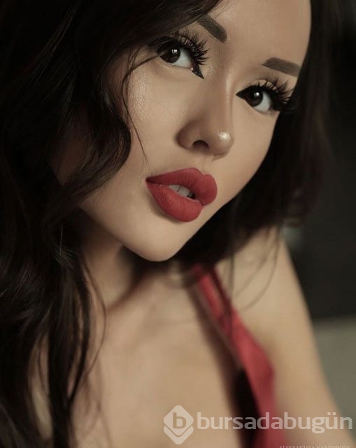 Kazakistanlı barbie: Dinara Rakhimbaeva