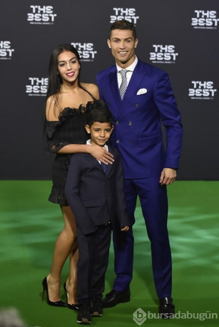 Ronaldo'nun sevgilisi kimdir?