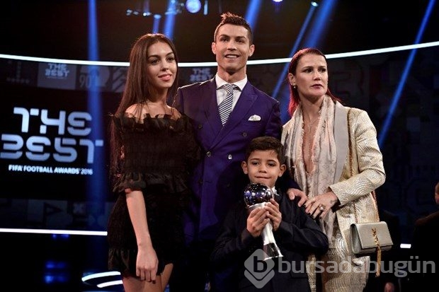 Ronaldo'nun sevgilisi kimdir?