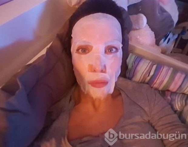 Ünlülerin güzellik maskeli selfie'leri
