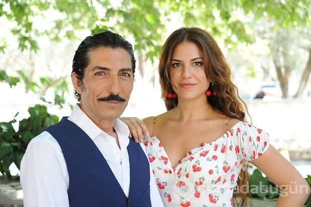 Hazal Kaya yeni projesiyle ekranlara dönüyor