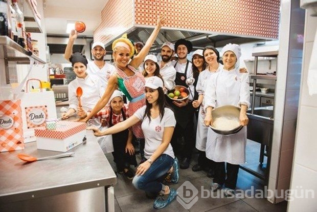 Gülben Ergen ile Arda Turan ortaklık için görüşüyor