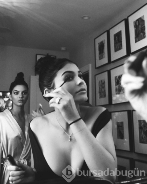 Kendall Jenner yine Instagram'ı salladı