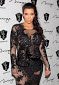 Kim Kardashian'ın 'Olmaz olsun böyle moda' dedirten kıyafeti
