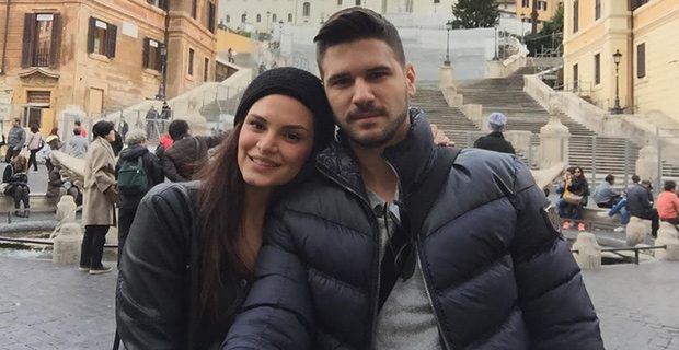 Ünlü çiftin düğün tarihi belli oldu