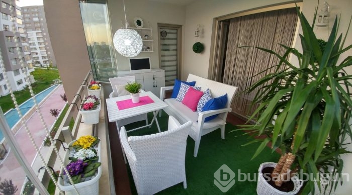Kapalı ve küçük balkonlar için kış bahçesi dekorasyonu