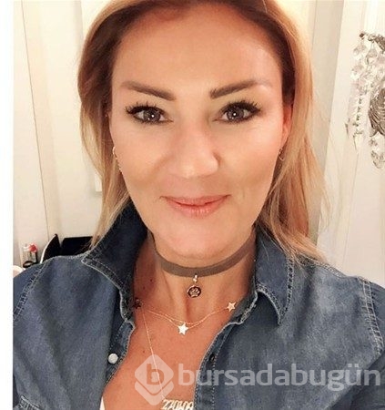 Pınar Altuğ'un dekoltesi olay oldu