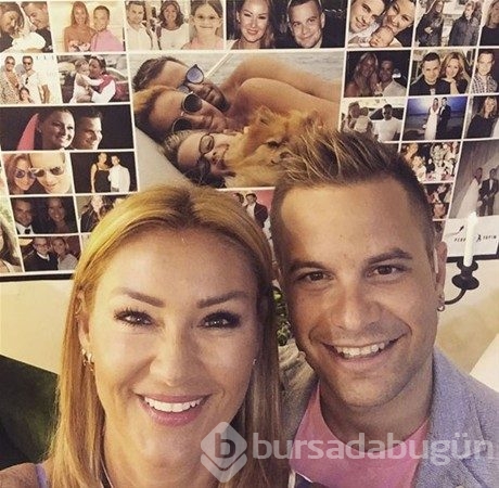 Pınar Altuğ'un dekoltesi olay oldu