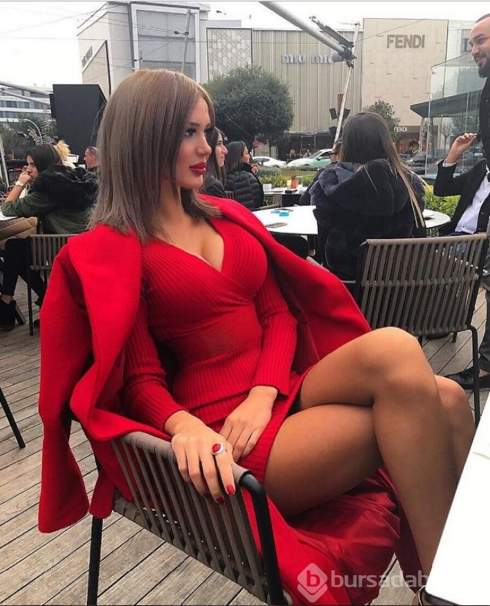 Cansu Taşkın'ı yakından tanımak ister  misiniz?