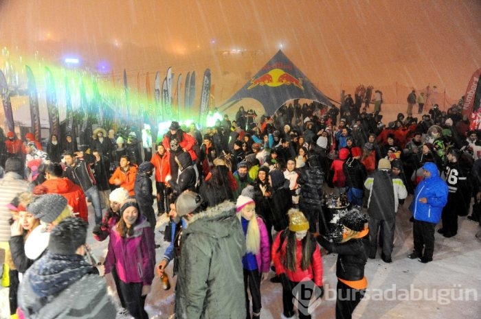 Uludağ'da düzenlenen Selfy Whitefest 2017'den görüntüler